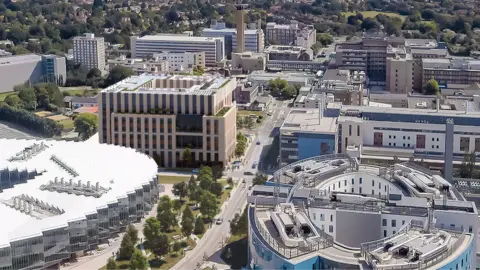 NBBJ An artist's impression of what the new Cambridge Cancer Research Hospital should look like