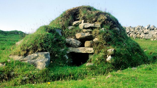 The unearthing of Ireland’s mysterious naked sweathouses The unearthing of Ireland’s mysterious naked sweathouses