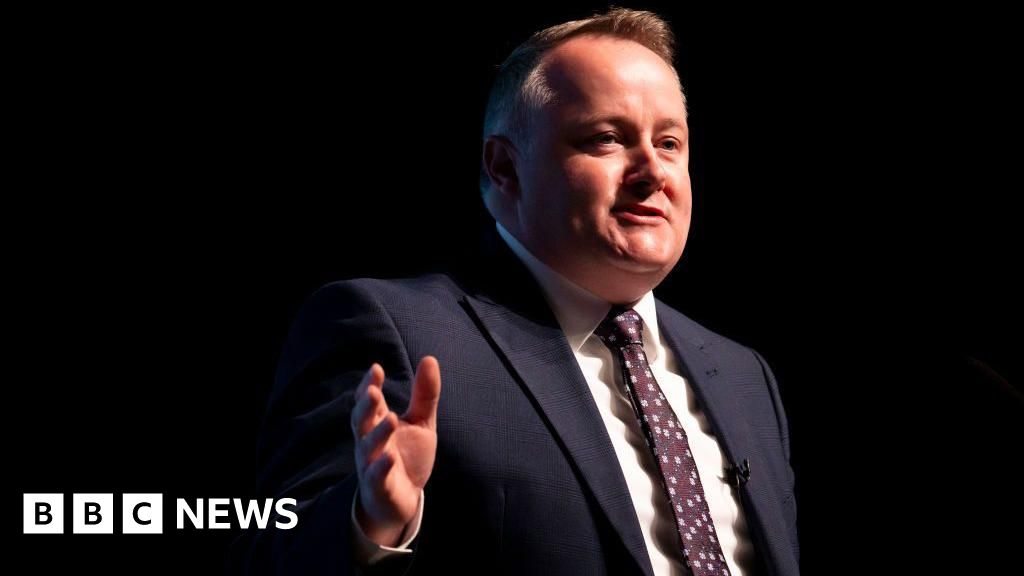 Darren Millar on course to lead Senedd group