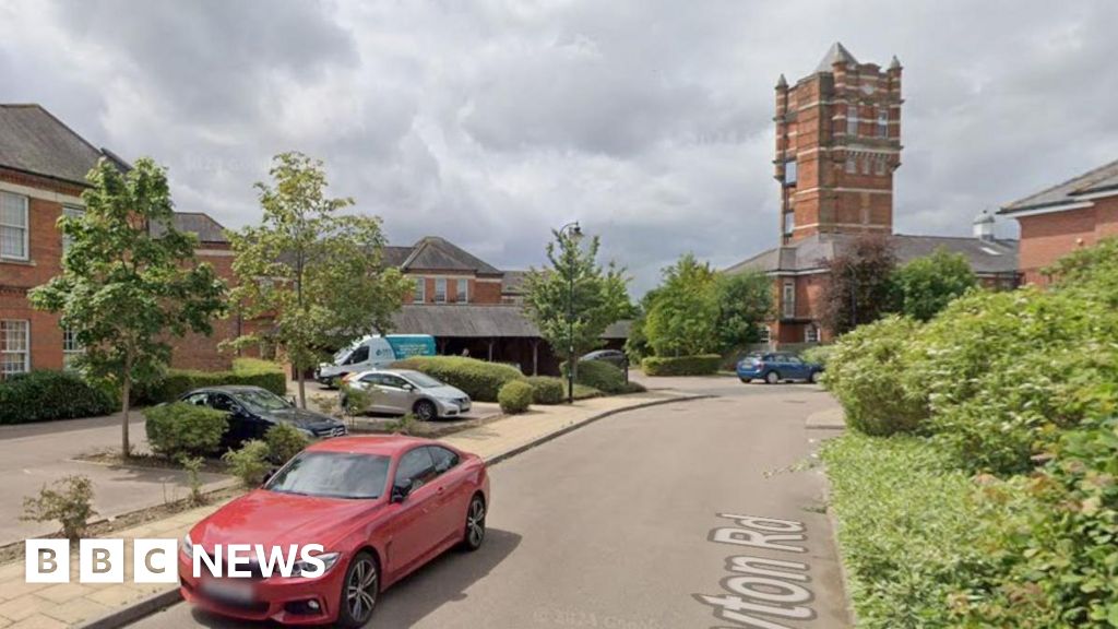 Bus service “urgently needed” for village, says councillor Bus service “urgently needed” for village, says councillor