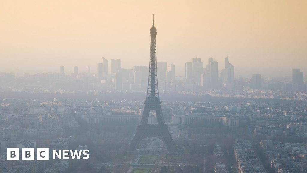 Polluted Paris steps up war on diesel