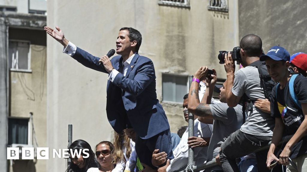 Juan Guaidó vows to bring in aid