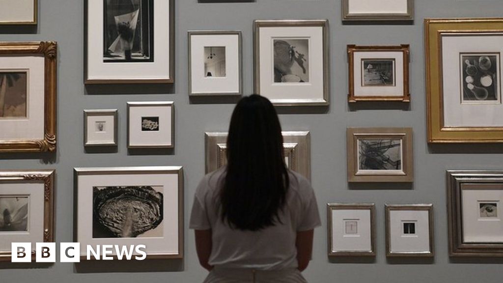 Sackler Trust suspends new UK donations