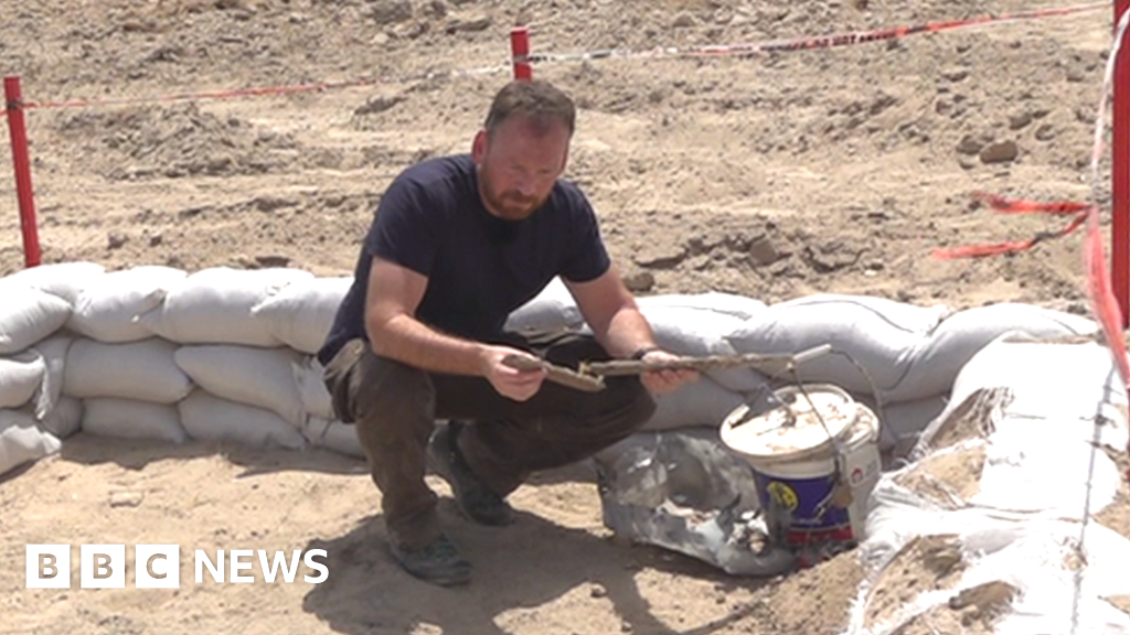 Experiencing the work of a landmine clearance charity Experiencing the work of a landmine clearance charity