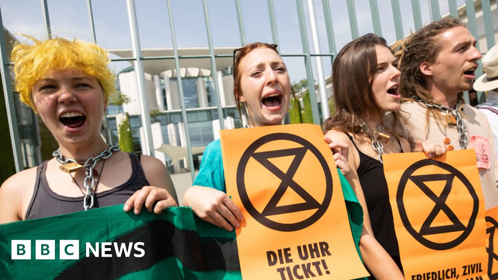 EU leaders face pressure to deliver on climate change