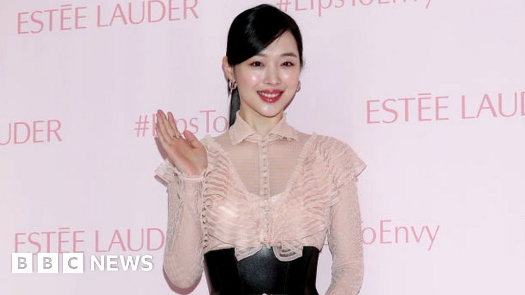K-pop star Sulli found dead aged 25 K-pop star Sulli found dead aged 25