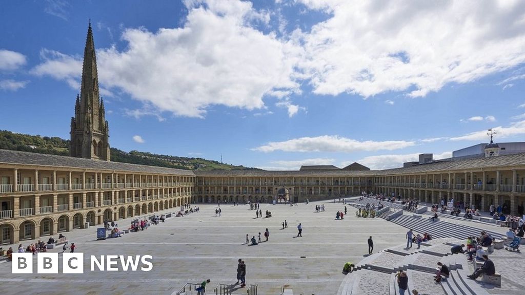 Venue owners react to 21 June reopening delay