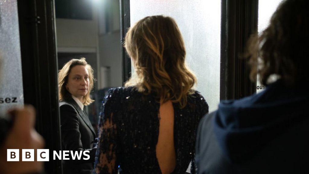 Actress walkout as he wins best director at ‘French Oscars’