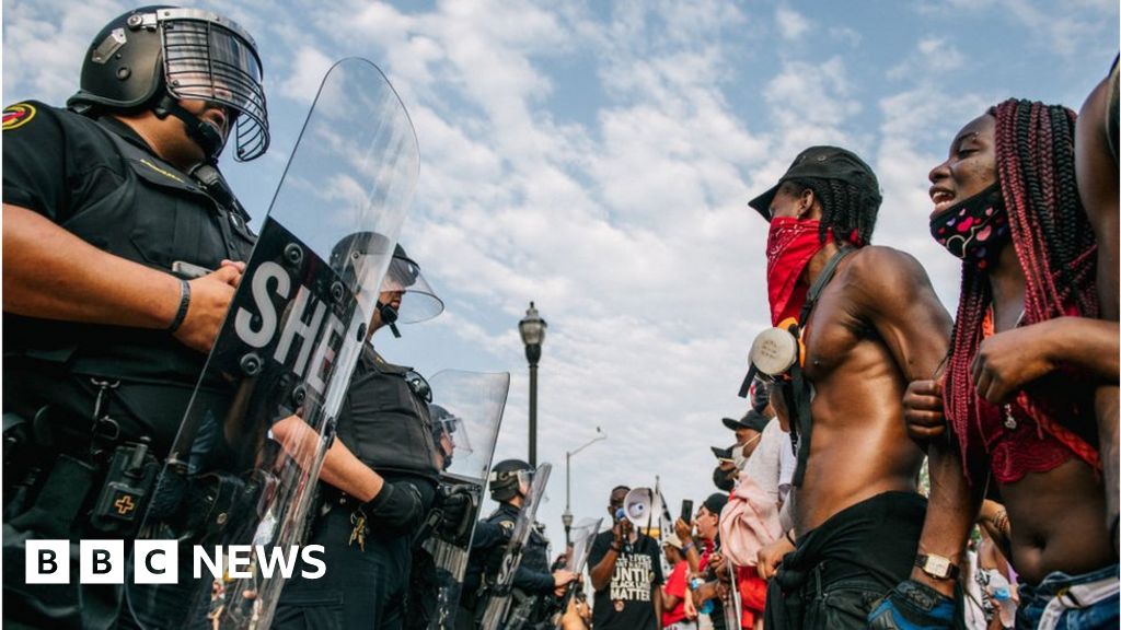 Should police have used different tactics?