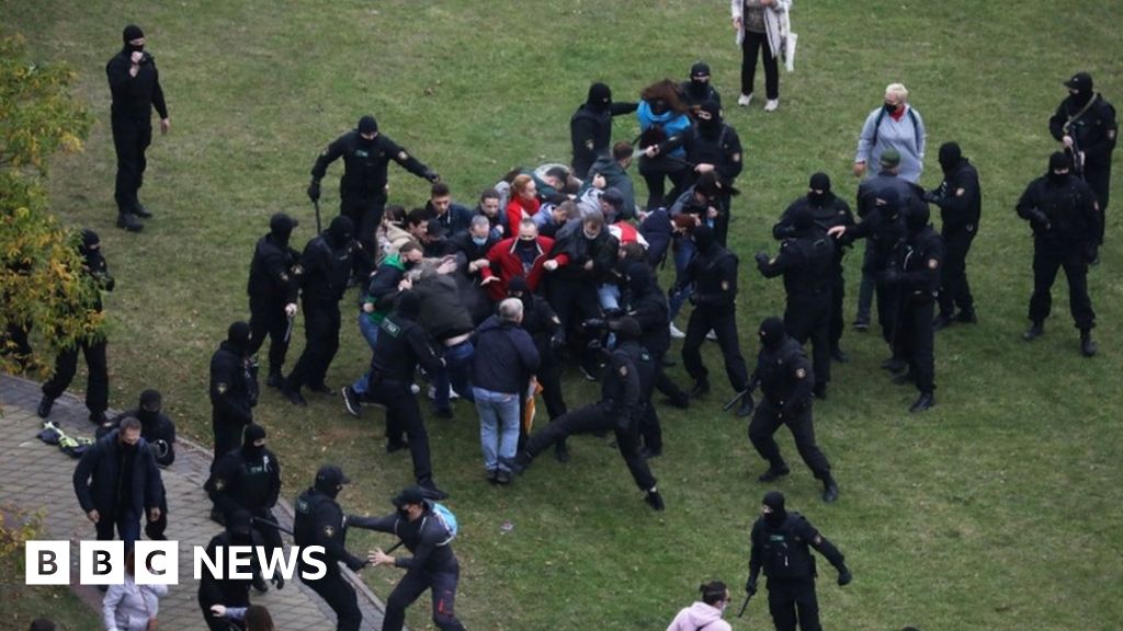 Dozens arrested as police blast protesters with water cannon Dozens arrested as police blast protesters with water cannon