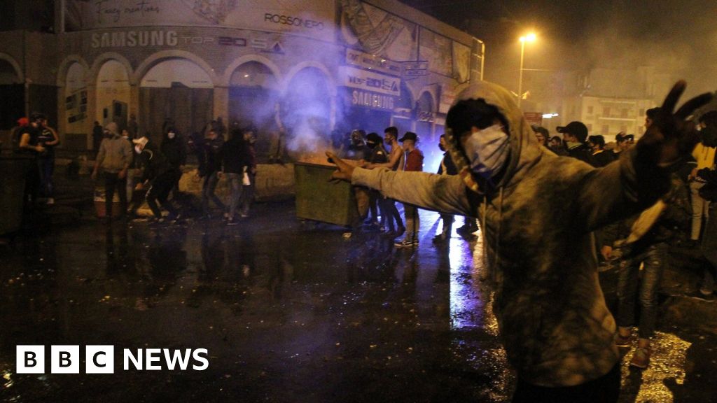 Man killed at protest against Lebanon’s total lockdown Man killed at protest against Lebanon’s total lockdown