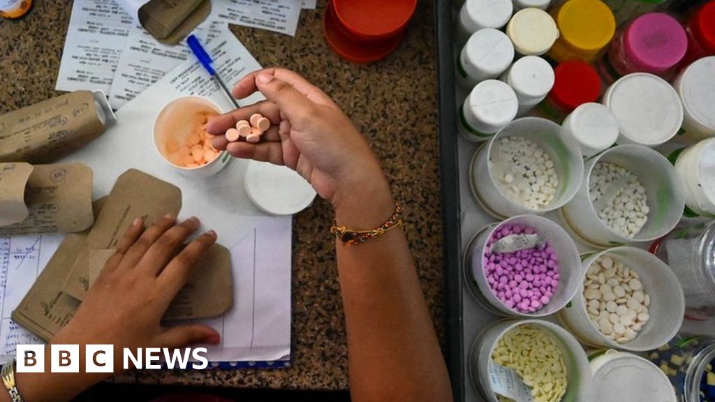 Sri Lanka hikes price of medicines 40% amid economic crisis Sri Lanka hikes price of medicines 40% amid economic crisis