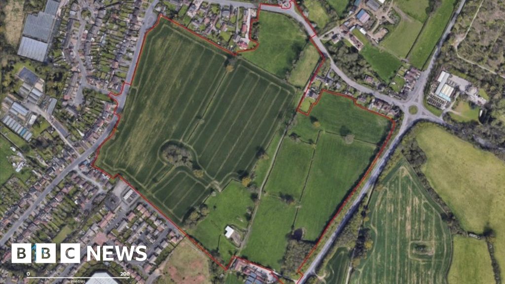 Plans to build hundreds of homes by Coventry beauty spot Plans to build hundreds of homes by Coventry beauty spot