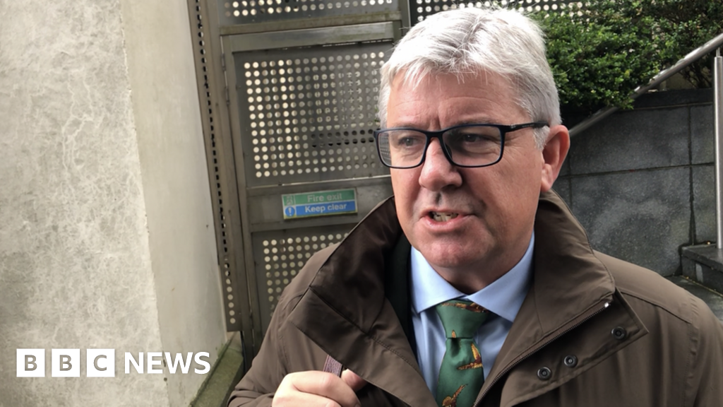 Mark Helyar quits as leader of The Guernsey Party Mark Helyar quits as leader of The Guernsey Party