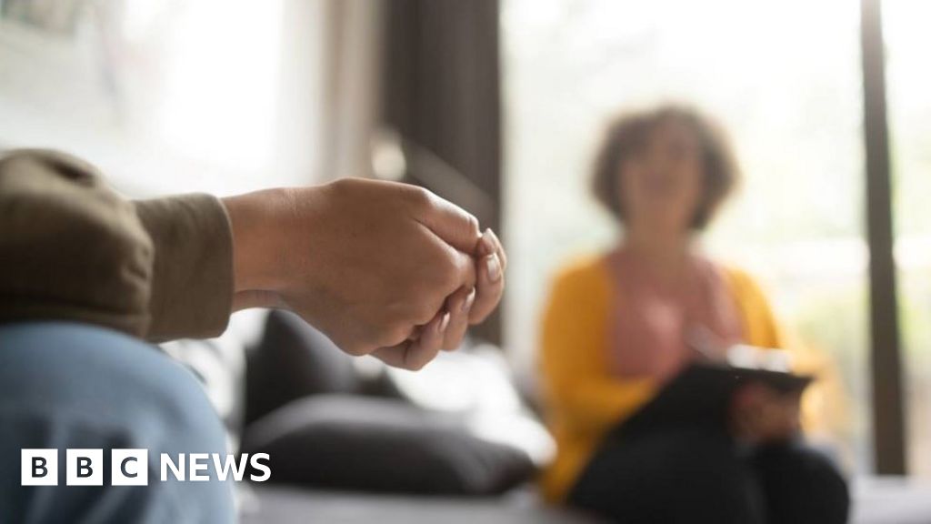 New funds allow Glasgow GP link worker service to continue New funds allow Glasgow GP link worker service to continue