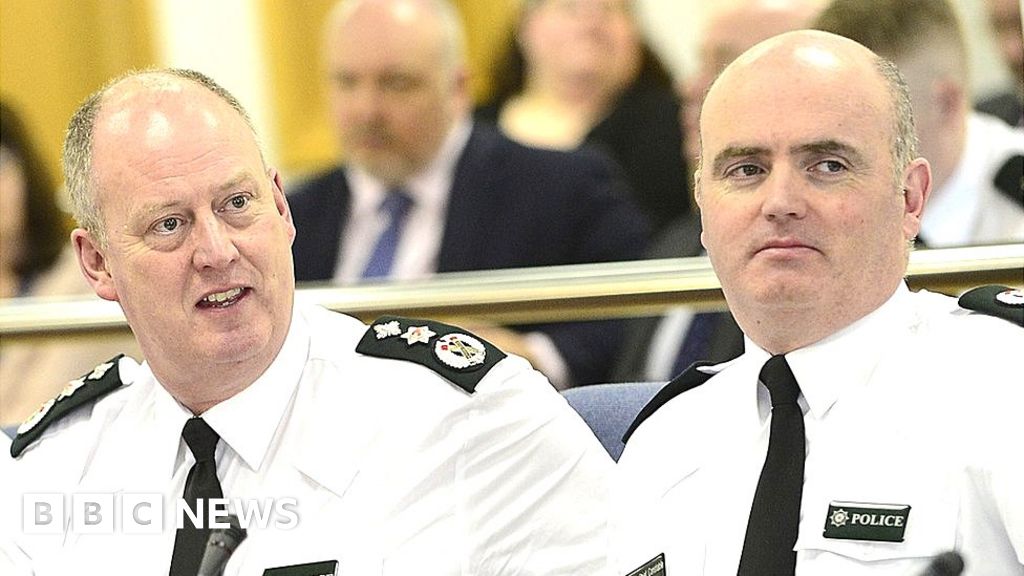 PSNI crying out for leadership, ex-chief constable says PSNI crying out for leadership, ex-chief constable says