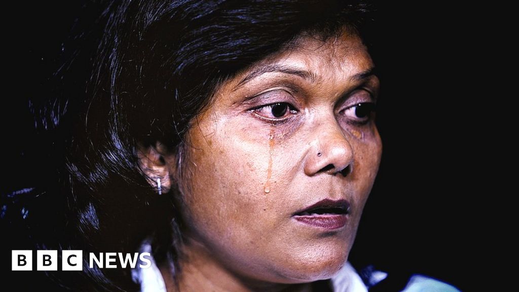 Inside the deadly instant loan app scam that blackmails with nudes Inside the deadly instant loan app scam that blackmails with nudes