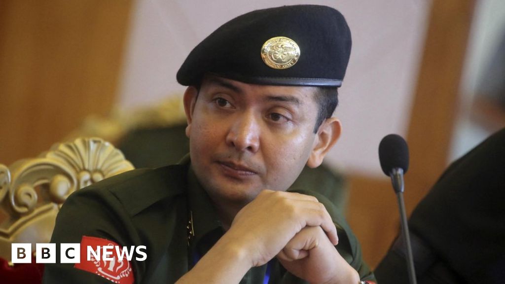 Myanmar rebel group claims control of India border town