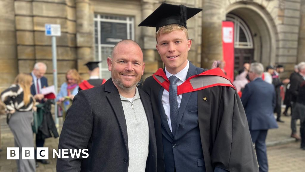 Professional Footballers’ Association ends Staffordshire sports journalism degree Professional Footballers’ Association ends Staffordshire sports journalism degree