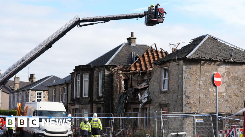 Days of disruption expected after fatal flat explosion Days of disruption expected after fatal flat explosion