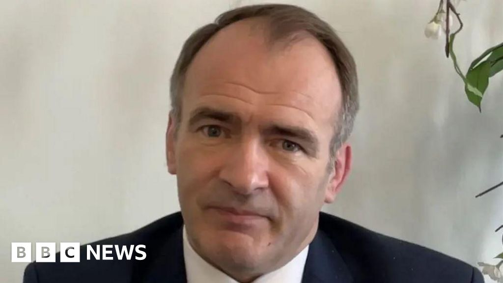 Isle of Man chief minister faces no confidence vote in funds row