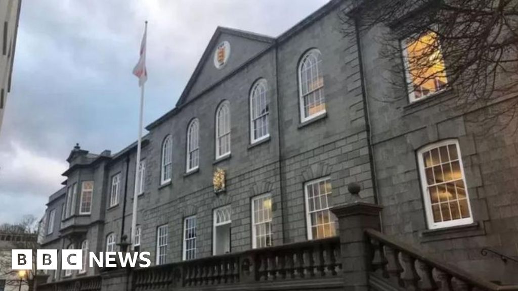Two P&R members submit resignation ahead of vote Two P&R members submit resignation ahead of vote