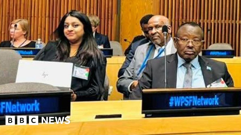 Backlash over photos of Gen Bashir Mohamed Jama Backlash over photos of Gen Bashir Mohamed Jama