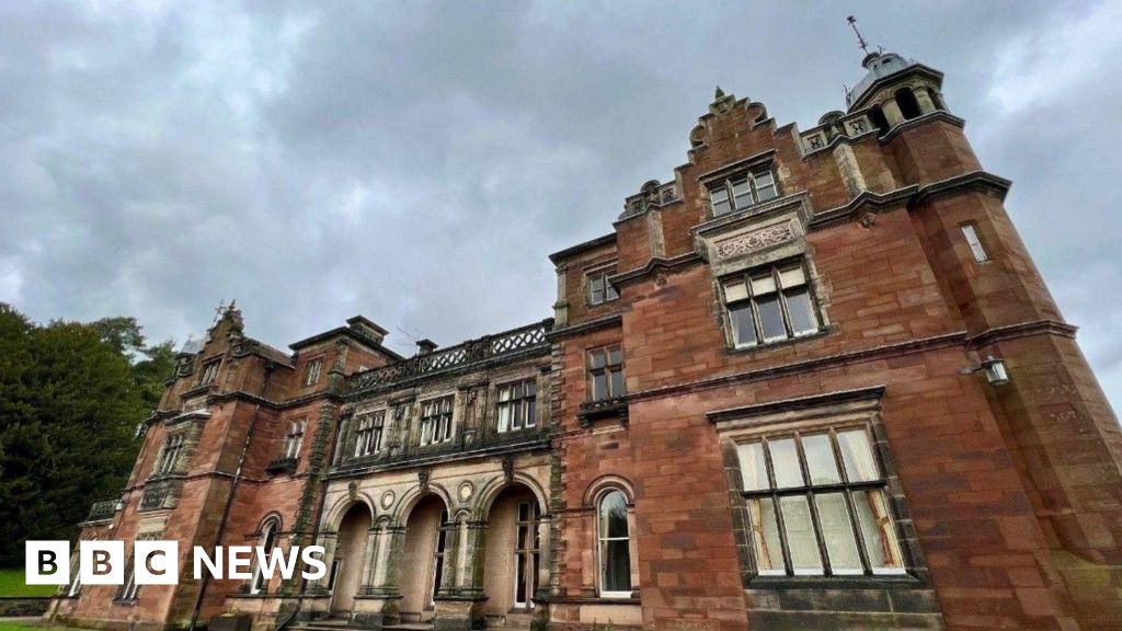 Nearly 100 Keele University staff ‘fear losing job’ Nearly 100 Keele University staff ‘fear losing job’