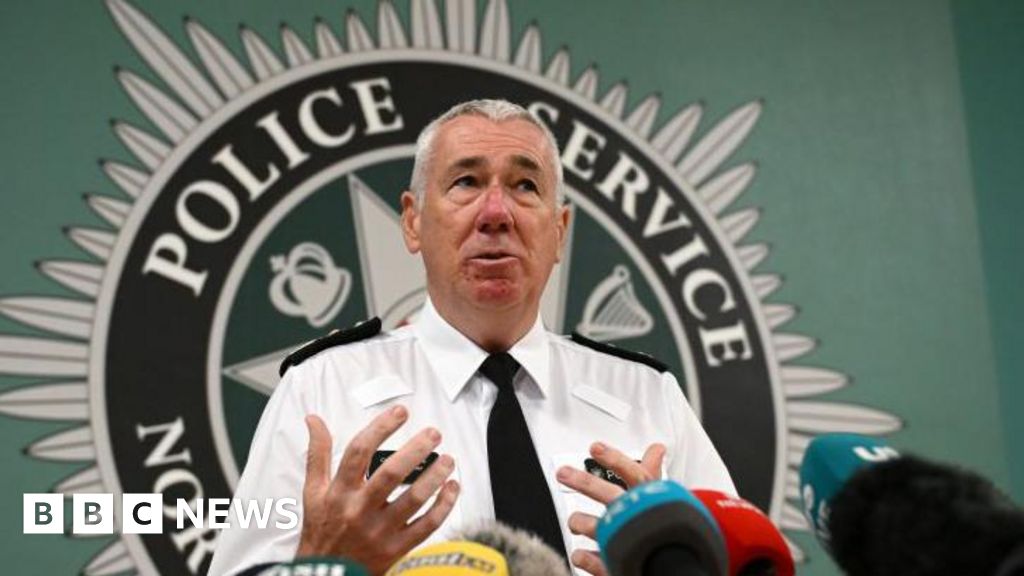 NI police numbers ‘inadequate’ to tackle violence against women NI police numbers ‘inadequate’ to tackle violence against women