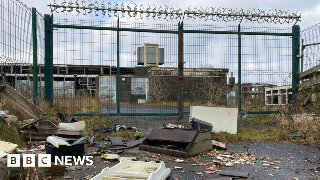 Call for old Bradford school to be demolished after vandalism