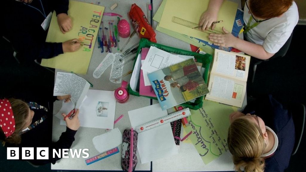 Teaching union condemns Scottish schools shake-up Teaching union condemns Scottish schools shake-up