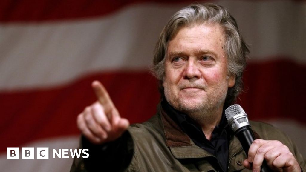 Steve Bannon leaves Breitbart News amid Trump row