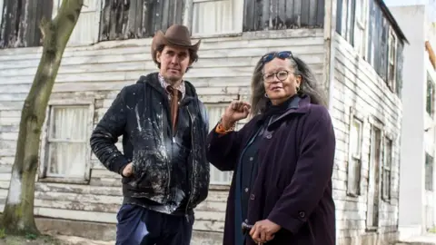 Fabia Mendoza Ryan and Rhea