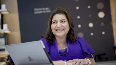 Simplyhealth Romana Abdin