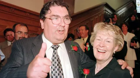 Pacemaker Pat Hume with her husband John after his election in 1998