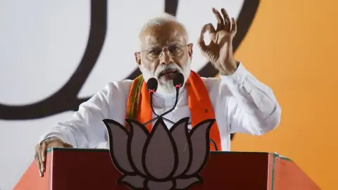 Getty Images Mr Modi said the Congress should be ashamed of the 1984 anti-Sikh riots