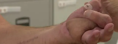 Anthony Lelliott in therapy