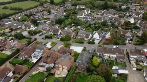 Dawid Wojtowicz/BBC Aerial view of Mid Bedfordshire village