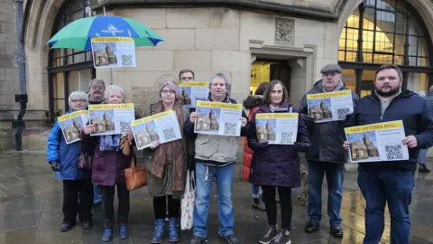 Aisha Iqbal Campaigners at the council meeting