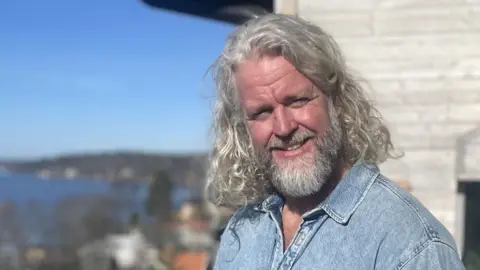 Maddy Savage Konrad Bergström