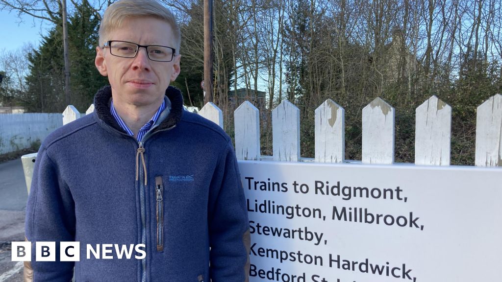 No train services unacceptable says councillor No train services unacceptable says councillor