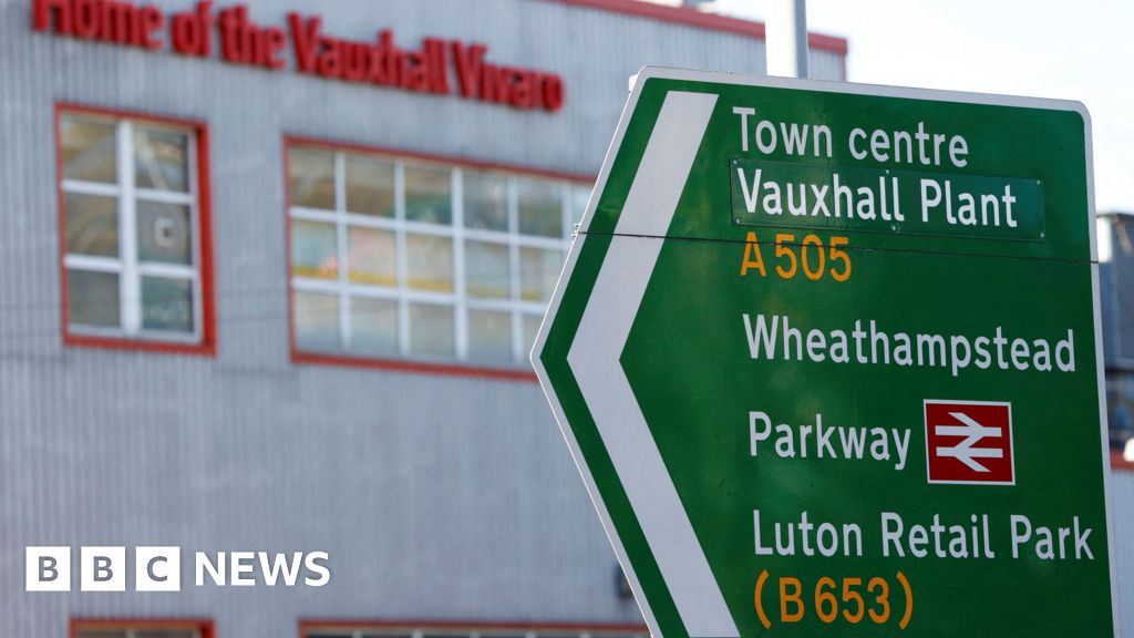 Government calls for pause on Vauxhall Luton plant closure