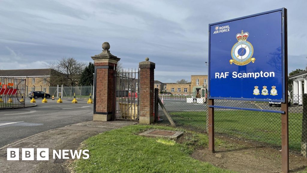 Lincolnshire council leaders seek talks on former RAF Scampton Lincolnshire council leaders seek talks on former RAF Scampton