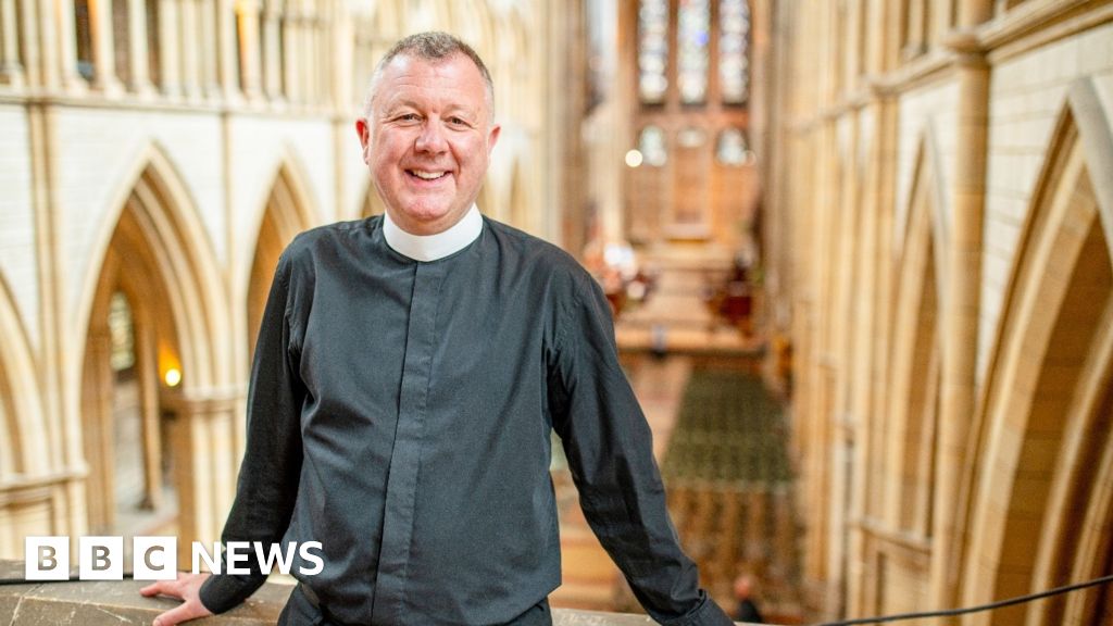 Father Simon Robinson to be Dean of Truro Cathedral Father Simon Robinson to be Dean of Truro Cathedral