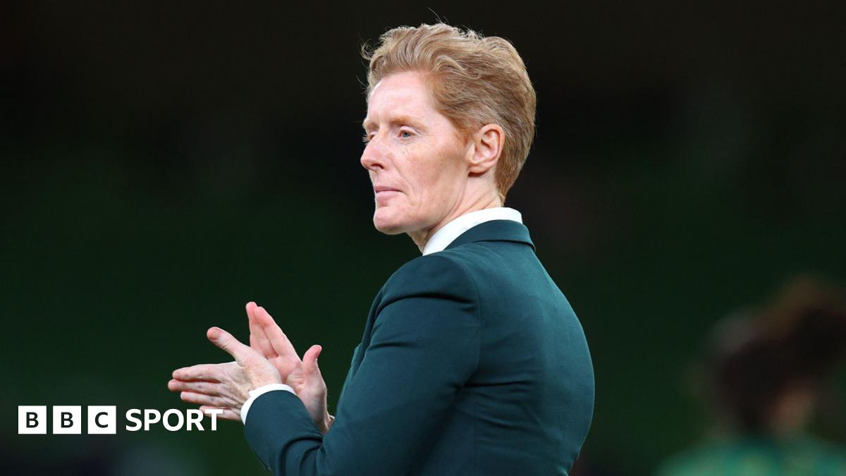 Republic of Ireland: Manager Eileen Gleeson to leave role after 16 months in charge