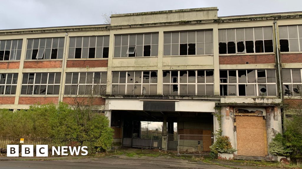 Renovate or demolish – what should be done with an industrial relic?