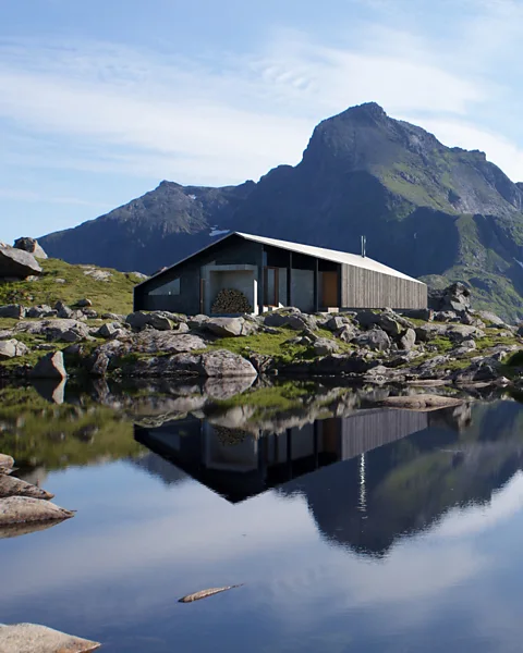Now, 60 years on, simple, prefabricated cabins set in stunning natural beauty are once again in demand (Snøhetta)