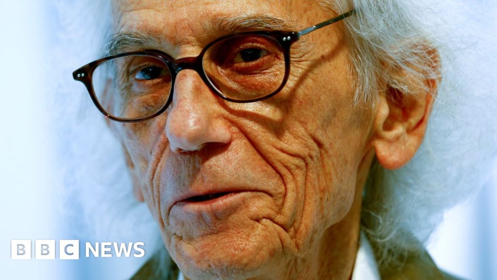 Christo Javacheff, the artist who wrapped the world Christo Javacheff, the artist who wrapped the world