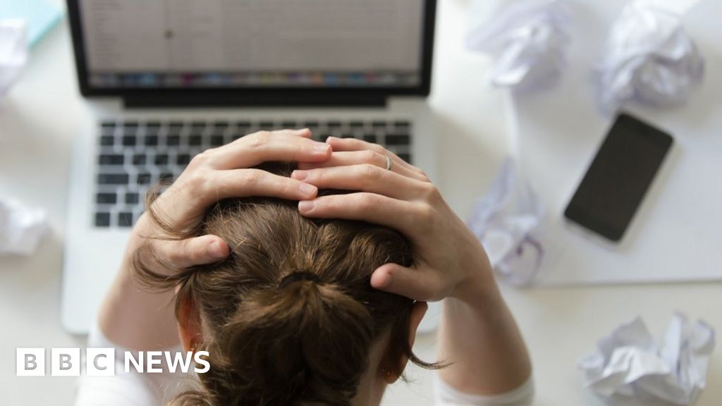 Wages in Wales not growing as fast as rest of UK