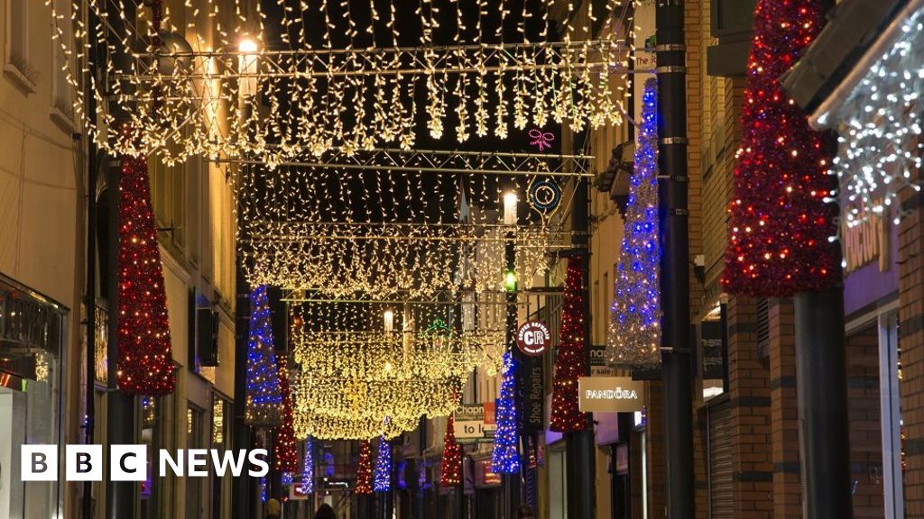 Isle of Man Christmas lights rethink amid safety fears Isle of Man Christmas lights rethink amid safety fears